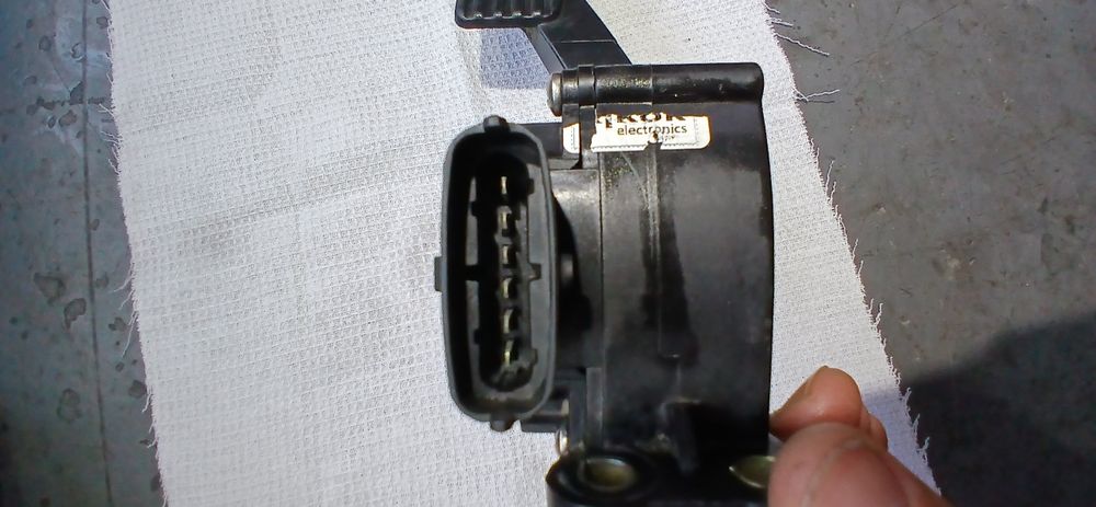 Педаль газа электронный