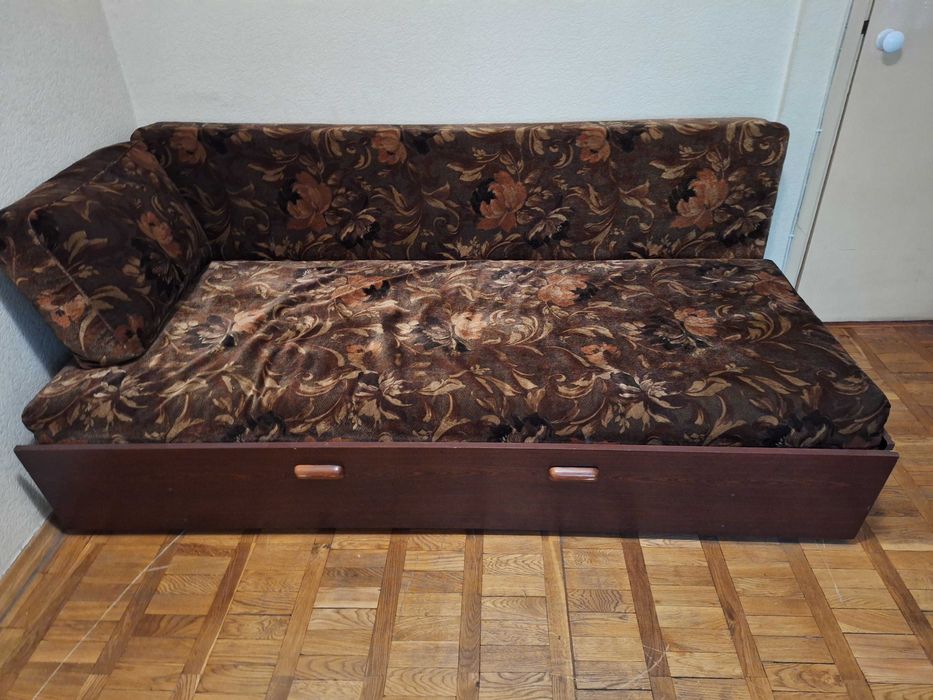 Продам тахту б/у
