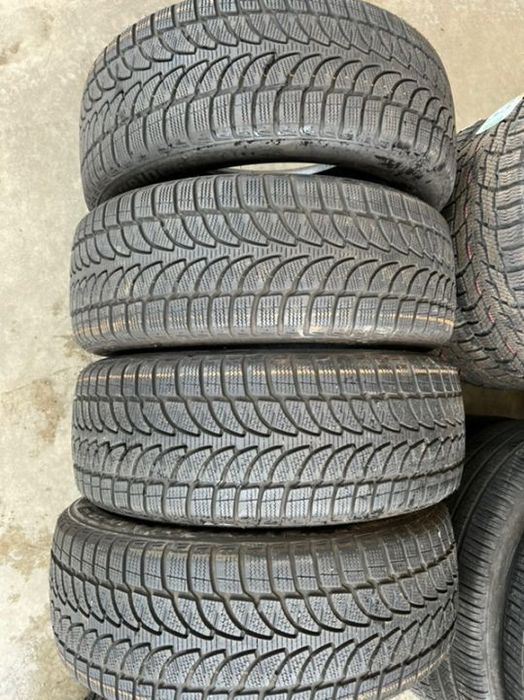 vând 4 anvelope 225/55/18 bridgestone de iarnă ca noi