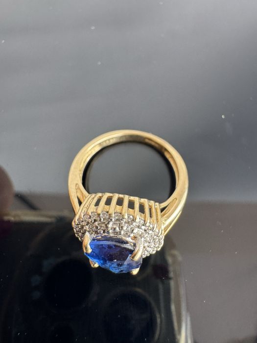 Inel din aur 9 k, safir si diamante