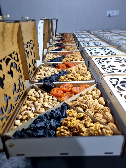 Подарочный набор орехов и сухофруктов sovg'a подарок savat chaq chuq