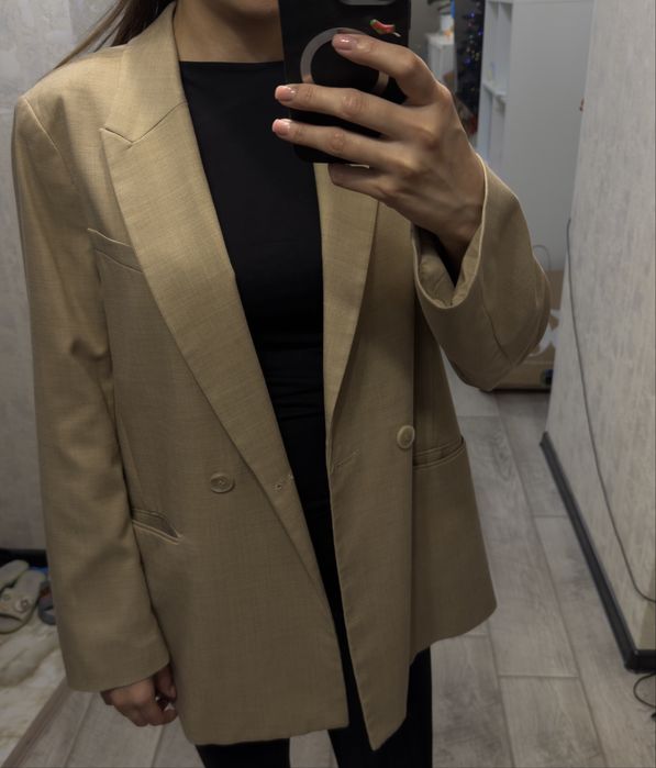 Одежды, пиджак кофты на размер S, M