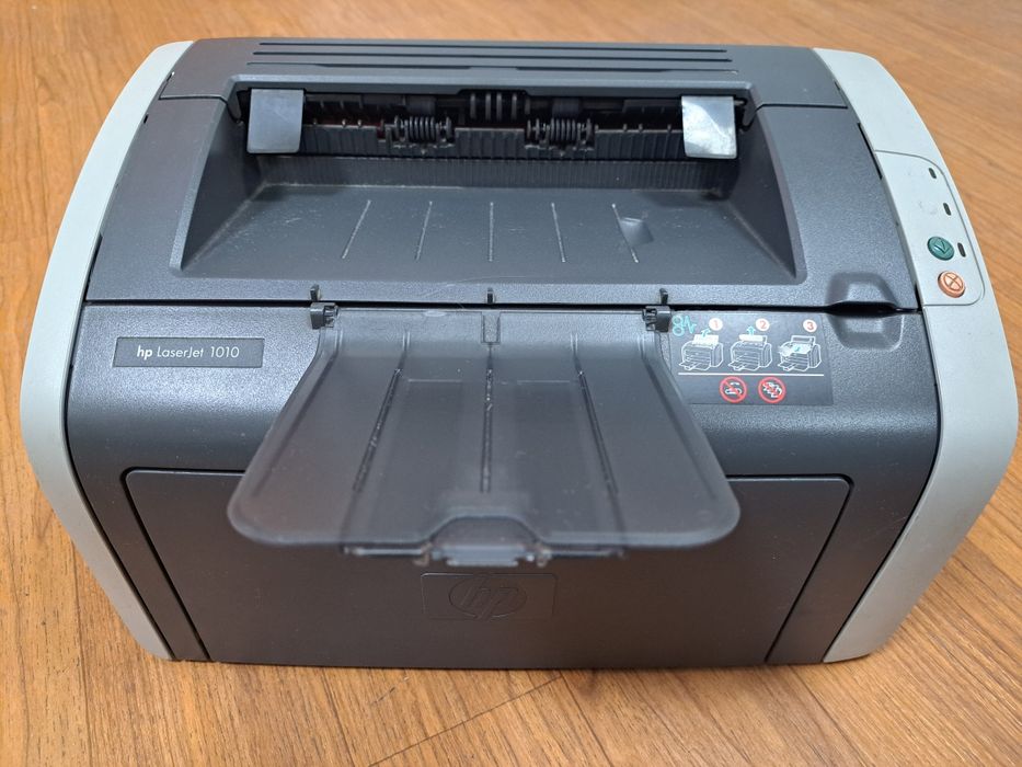 Принтер  hp 1010