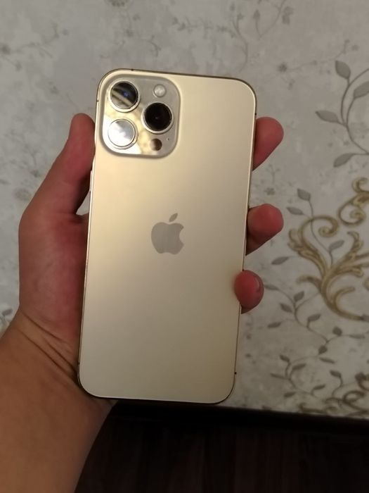 Iphone 13 pro max gold