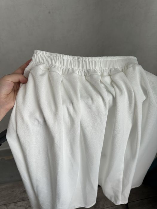 Белая юбка новая