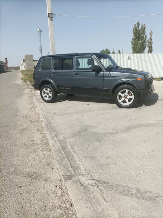 нива урбан  газ  бензин