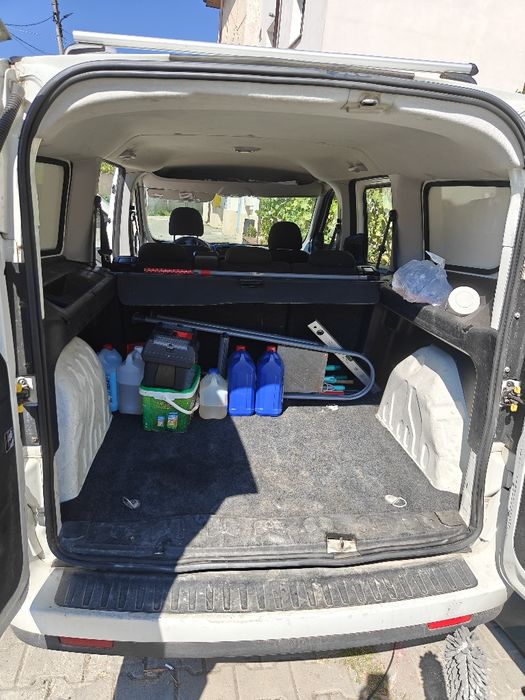 Vând Fiat doblo maxi