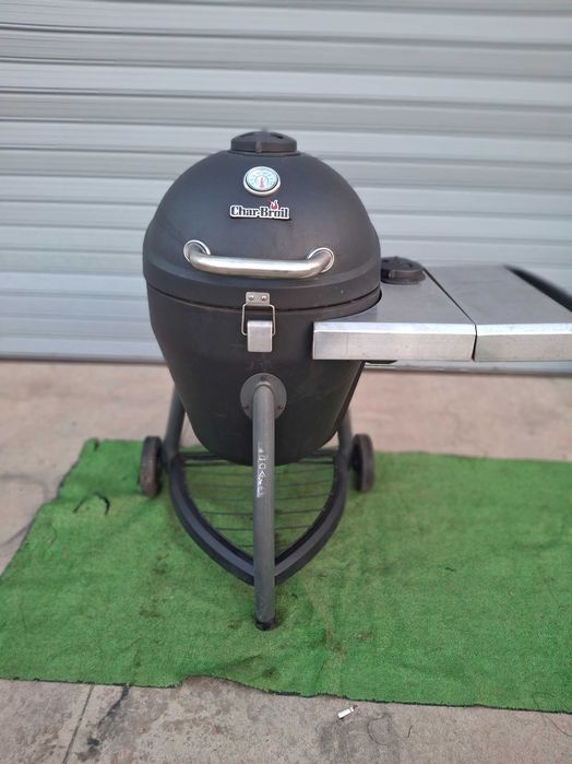 Барбекю на дървени въглища Char-Broil