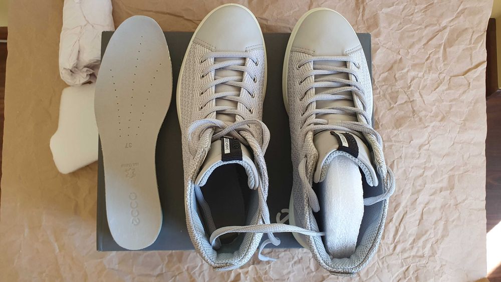 Дамски кецове "ЕССО" размер№ 37.