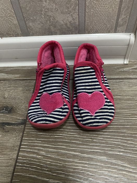 Детская обувь на девочку