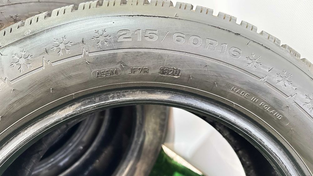 4бр 215/60r16 DUNLOP зимни