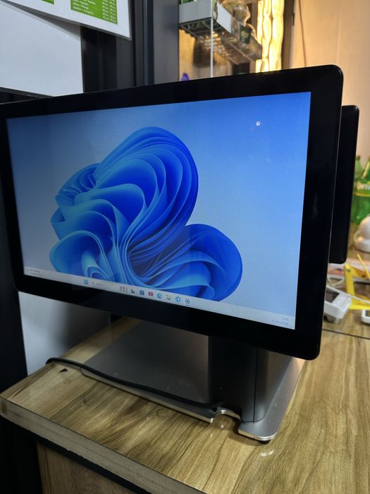 Manablok La riba 2 ta ekranlik