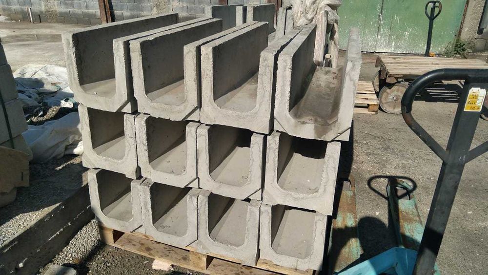 Бетонные арыки со склада