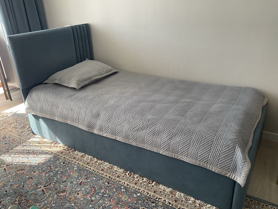 Продам кровать односпальную