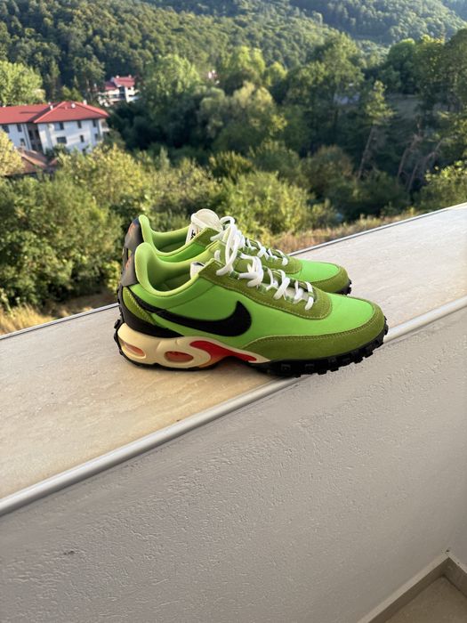 Чисто нови обувки Nike tn.