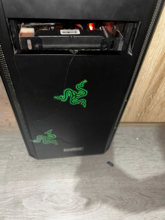 pc gaming { carcasa crapata}