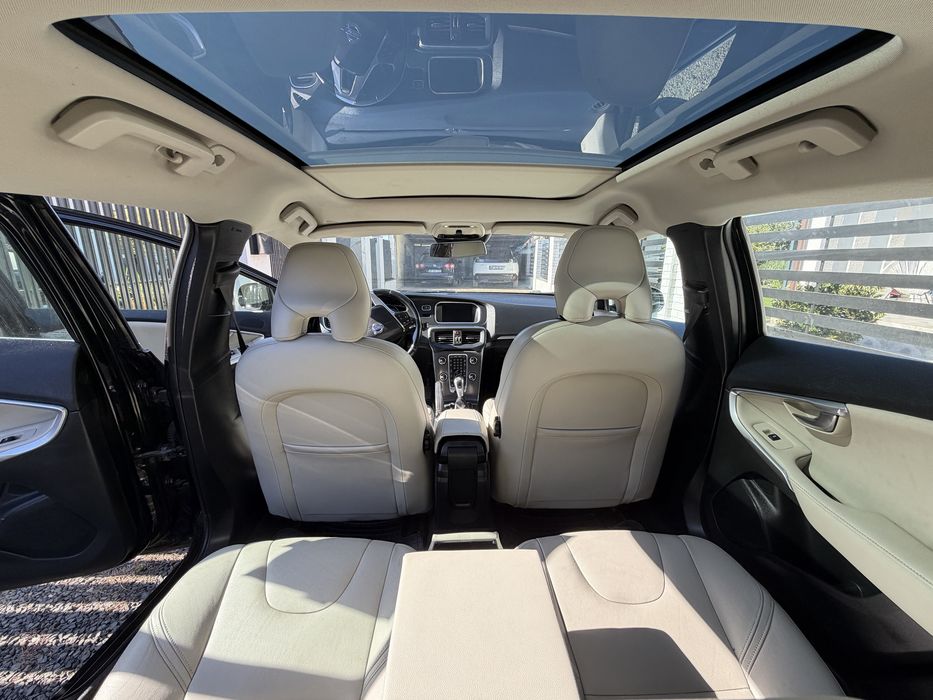 VOLVO V40 2015 — imagine 2