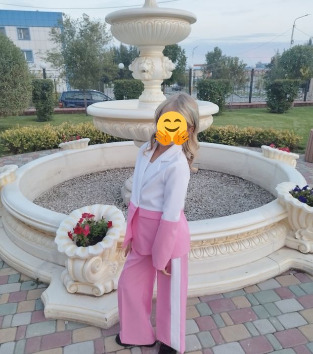 Платья , костюмы на девочек