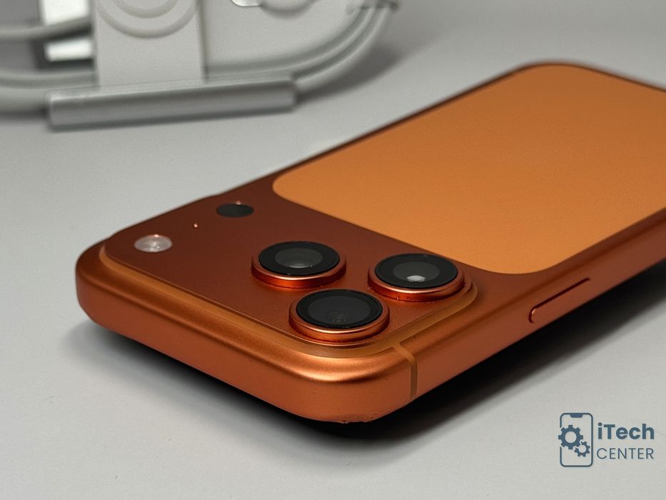 iPhone 17 Pro, 256GB, Cosmic Orange, 100% батерия, ОТЛИЧЕН, 2г. ГАРАНЦИЯ!