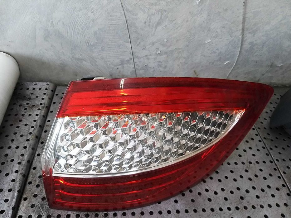 Stop tripla lampa dreapta aripa ford mondeo mk4 break 2007 7s7113404b