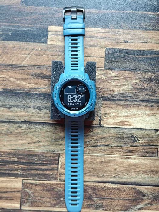 Garmin Instinct / Смарт часовник Гармин Инстинкт