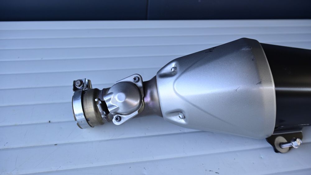 Yamaha FZ1 2006 Toba de evacuare originala