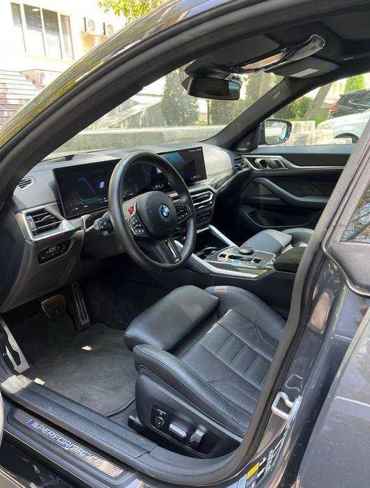 BMW i4                                                       .