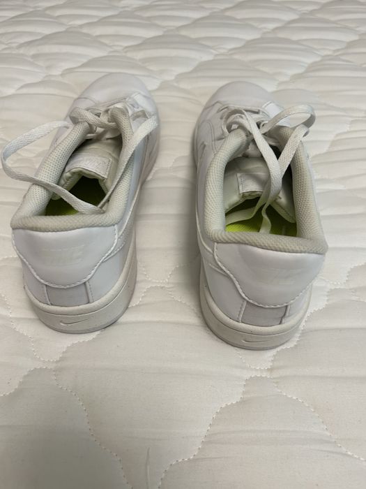 Nike Бели Обувки – Мъжки Размер 45.5, Спортни и Удобни