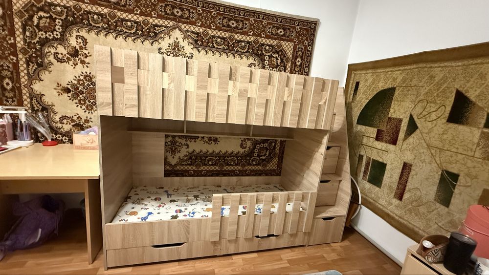 Двухъярусная детская кровать