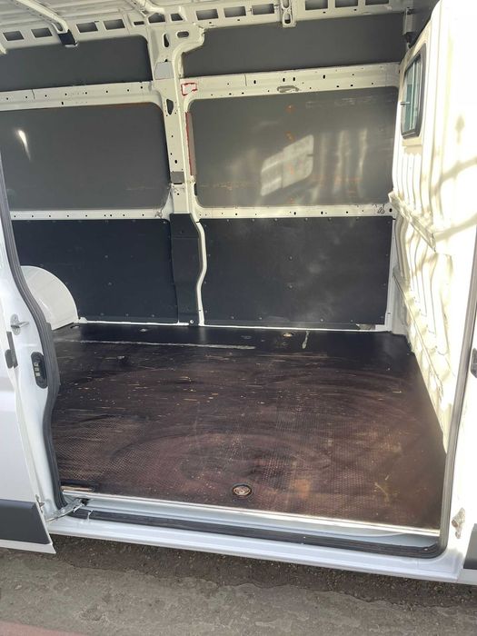 Peugeot Boxer 2.2 Diesel 131 Cp 2013 Euro 5 autoutilitara model lung