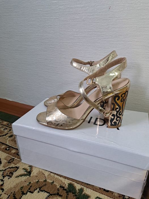 Продается обуви, размер 35-36