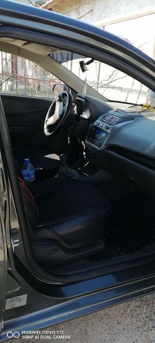 Sotiladi tez va kelishilgan narxda