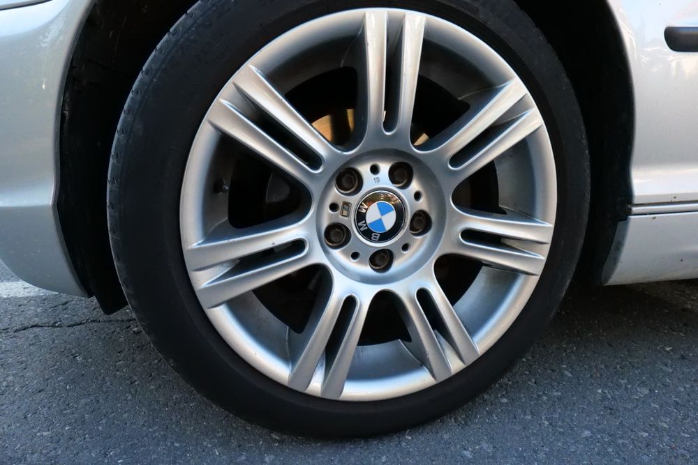 BMW e46 318i 143 cp cu sistem audio harman kardon+lumini ambientale