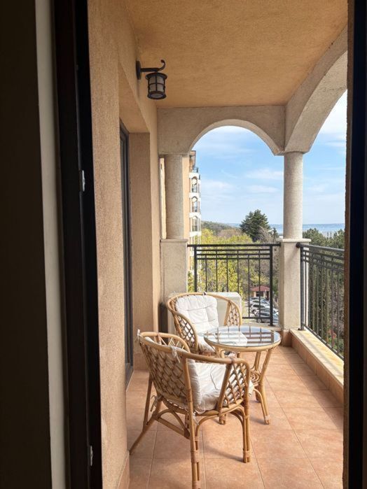 Продава се Тристаен апартамент в к.к. Златни пясъци - 105 кв.м за 1767 €/кв.м - Снимка #6