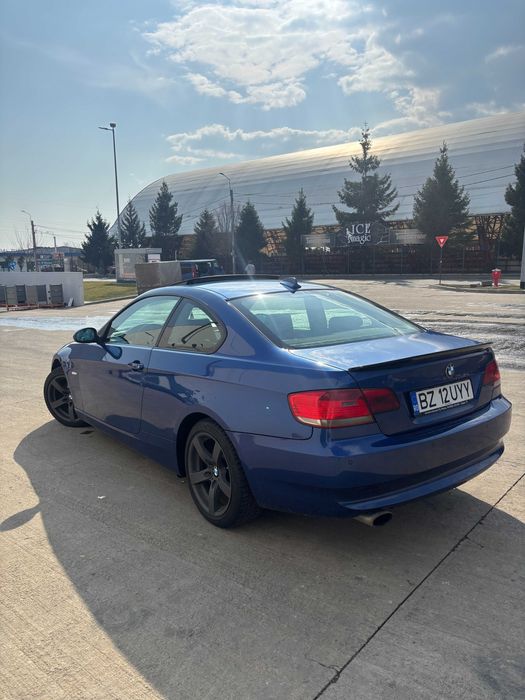 BMW E92 Coupe 320d 177cp • Navi Mare • Trapa • Încălzire scaune
