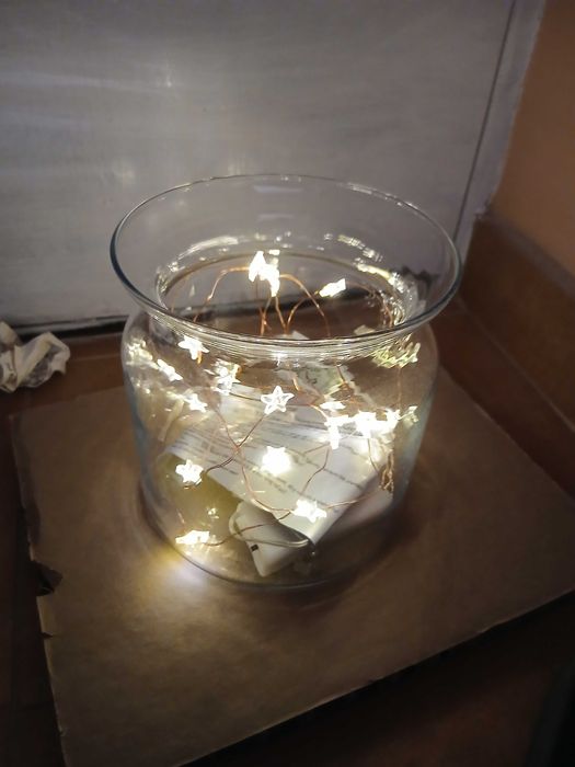 instalatie de lumini cu stelute in vas