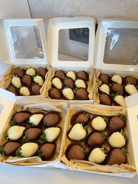 Клубника в шоколаде ЭКИБАСТУЗ!!!