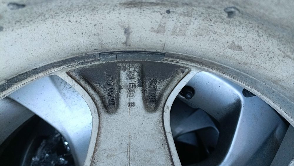 Jante BMW r17 cu anvelope de iarna