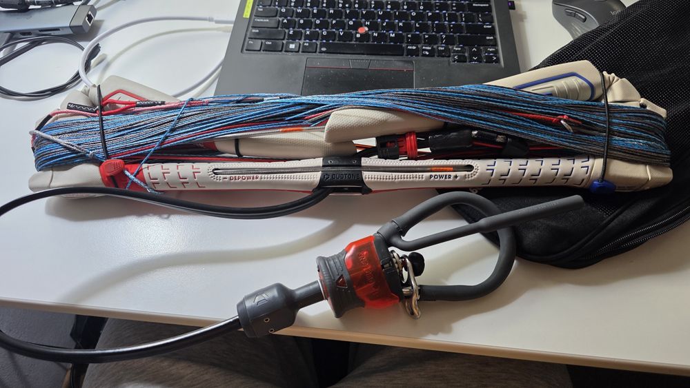 Vând duotone click bar 24m M model 2025 like new