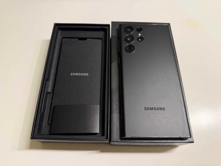 Samsung S22Ultra, 256GB, stare excelenta,primul si singurul proprietar
