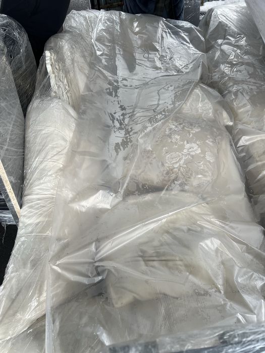 диван и два кресла