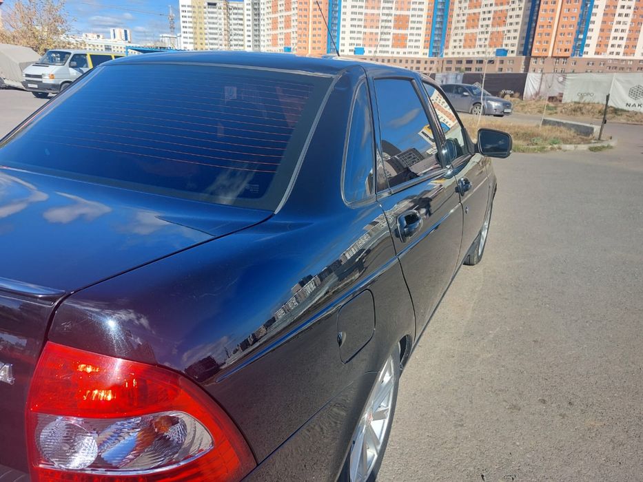 Продам Приору в хорошем состоянии.