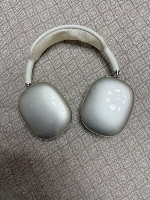 Продам AirPods Max (1-го поколения), белые