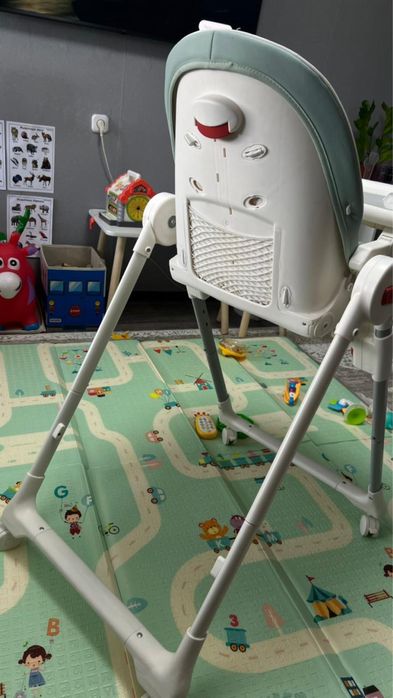 Продам стульчик для кормления