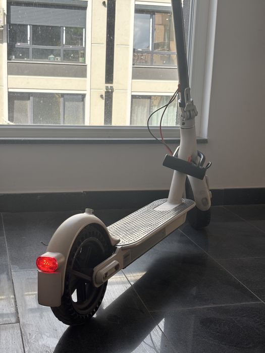 Xiaomi scooter 3 електрическа тротинетка