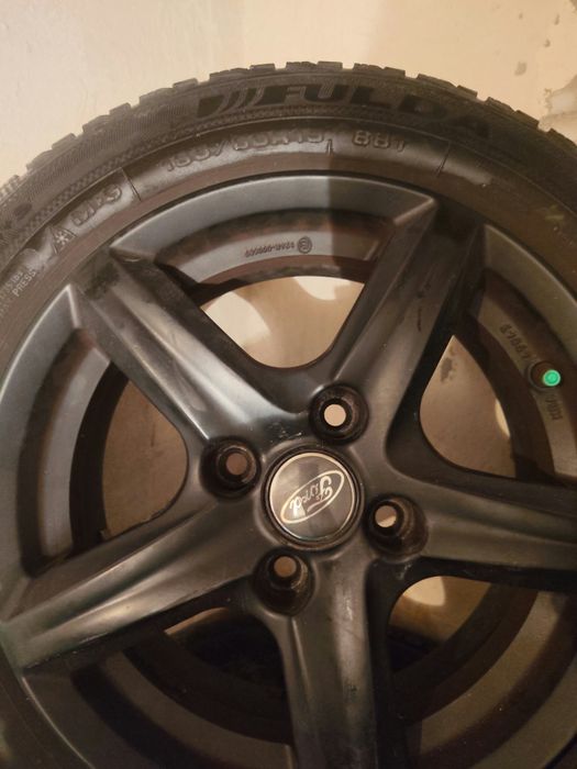 Roti/Jante Aliaj Negru 15"Ford+Anvelope iarna 185/60/R15(Fulda&Semperit)
