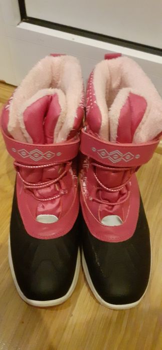 Ботуши, тип апрески, много топли,37 номер