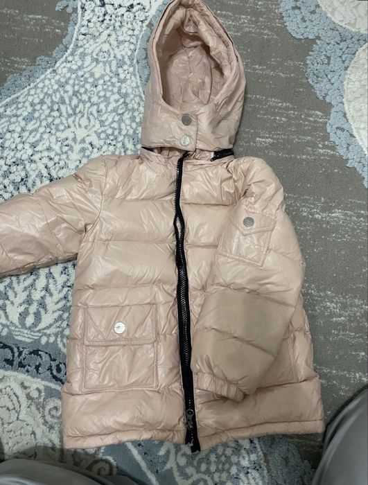 Продам зимние куртки