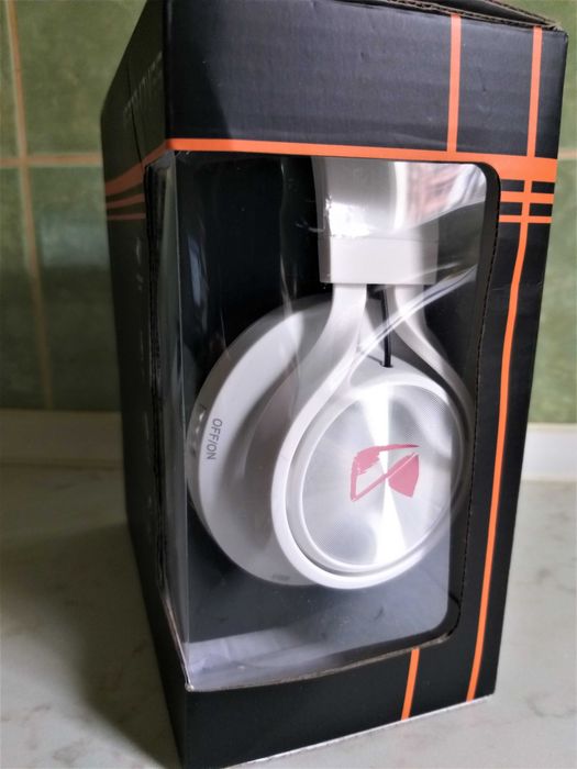 Casti audio bluetooth on-ear model CHBT-612 alb (noi-cutie)