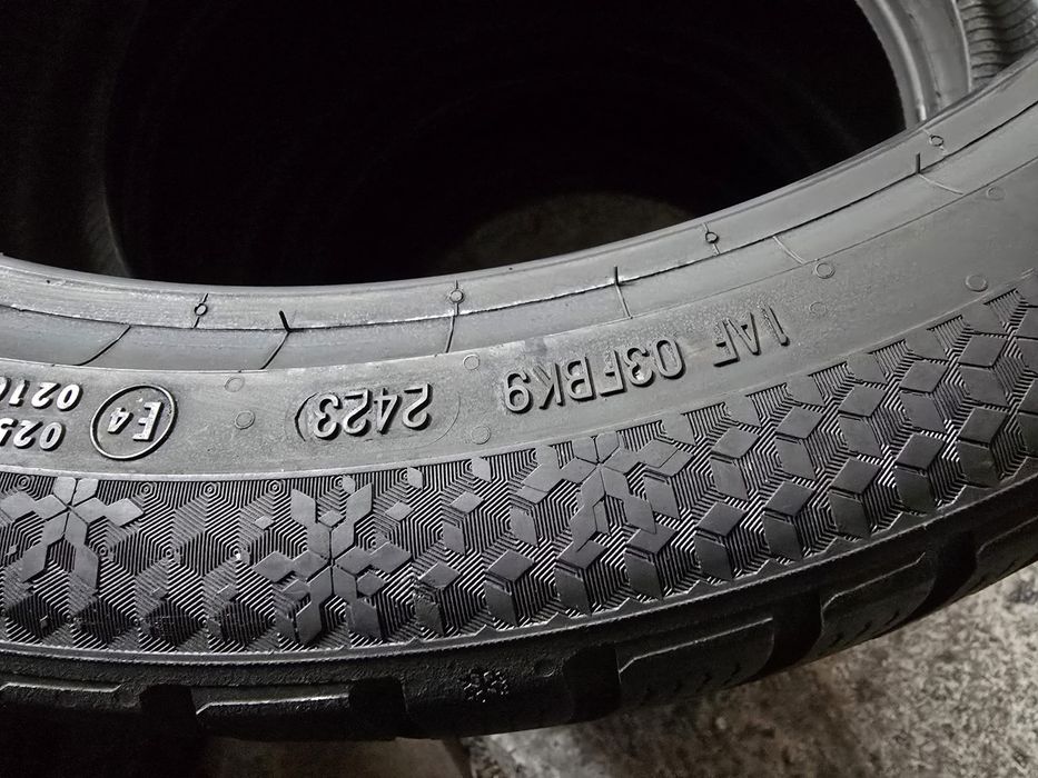 Continental 235/40 R19 96V MS iarnă